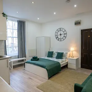  Apartment Beautiful Flat In Hackney Next To Overground Station